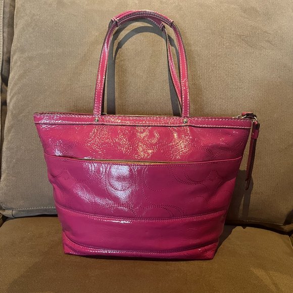 Coach Designer Tote Handbag - Picture 2 of 8